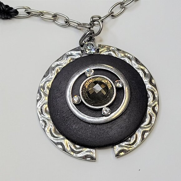 Black Round Pendant Necklace on a Cord -NWOT - Picture 2 of 7